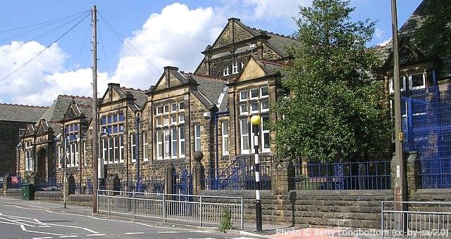 Morley Victoria Primary School, Leeds LS27