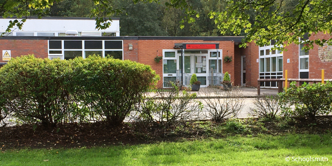 Dean Valley Community Primary School, Bollington, SK10