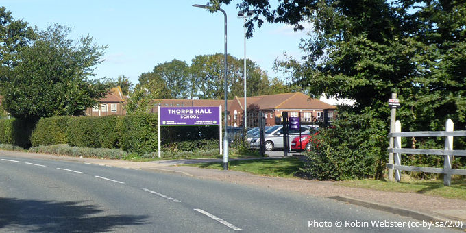 Thorpe Hall Lower School, Southend On Sea SS1 (CC)