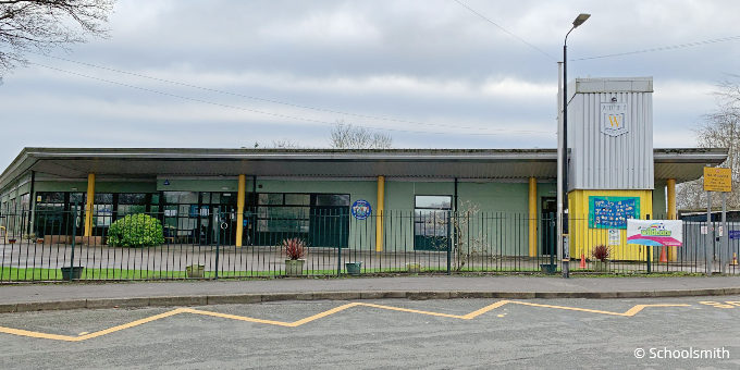 Wellfield Junior School, Sale M33