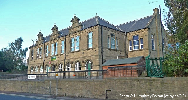 Luddendenfoot Academy, Halifax HX2